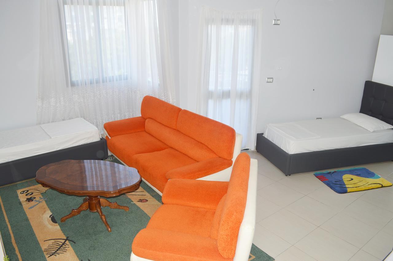 Hotel Riviera Durres Exterior photo